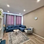 Apartment Cane *