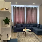 Apartment Cane