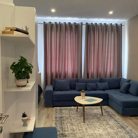 Apartment Cane